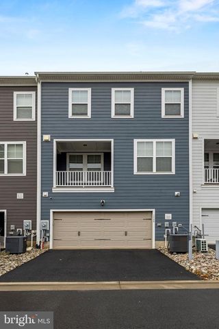 1548 MEADOWLARK GLEN RD, Dumfries, VA 22026