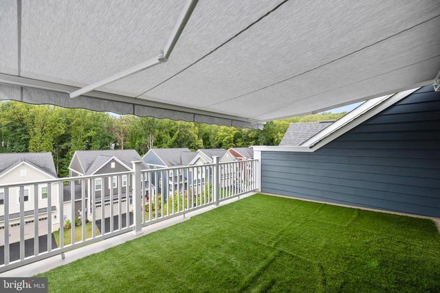 1548 MEADOWLARK GLEN RD, Dumfries, VA 22026