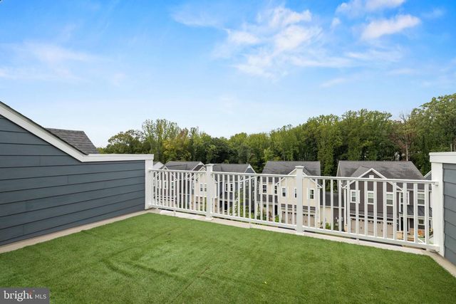 1548 MEADOWLARK GLEN RD, Dumfries, VA 22026