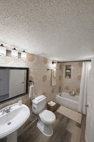 3834 Shadycreek Drive, Garland, TX 75042