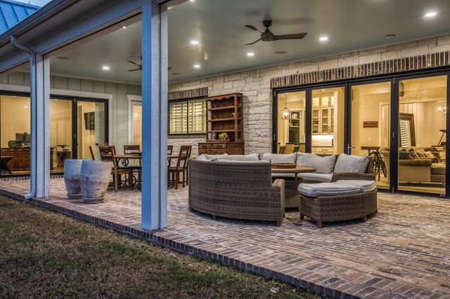 10247 Wooded Reserve Court, Washington, TX 77880