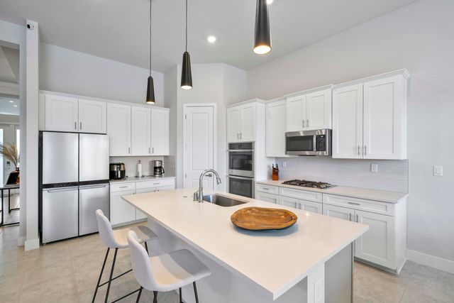 7985 Ironwood Way, Parkland, FL 33067