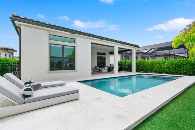 7985 Ironwood Way, Parkland, FL 33067