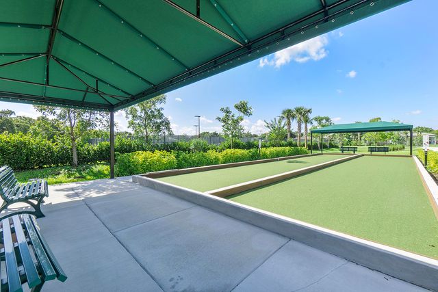 7985 Ironwood Way, Parkland, FL 33067