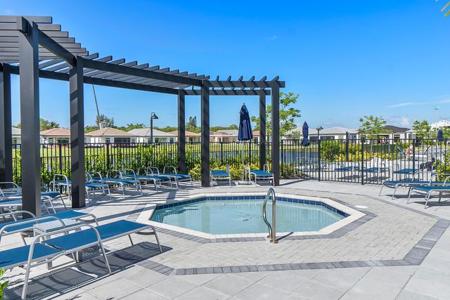 7985 Ironwood Way, Parkland, FL 33067