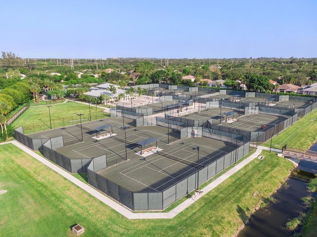 7985 Ironwood Way, Parkland, FL 33067