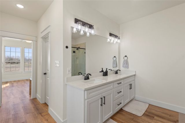 5172 Fm 1571, Lone Oak, TX 75453