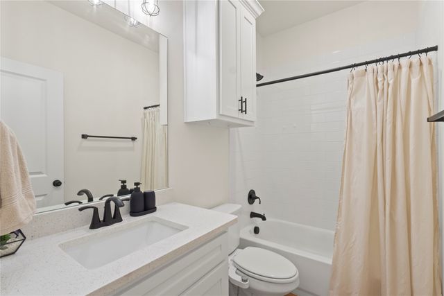 5172 Fm 1571, Lone Oak, TX 75453