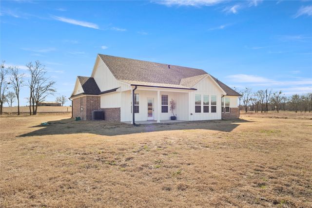 5172 Fm 1571, Lone Oak, TX 75453