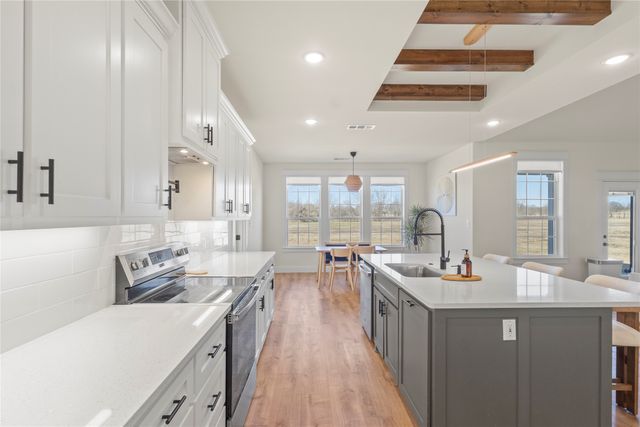 5172 Fm 1571, Lone Oak, TX 75453