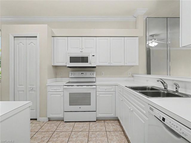 1617 Morning Sun LN E7, Naples, FL 34119