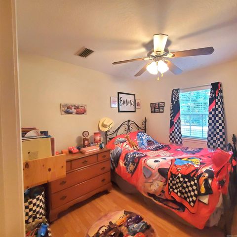 1308 Chimney Rock Street, Mountain View, AR 72560