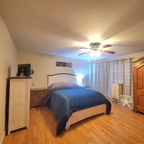 1308 Chimney Rock Street, Mountain View, AR 72560