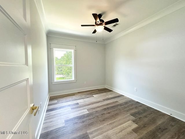 10152 Seymour Avenue, A, D'iberville, MS 39540