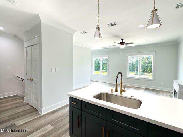 10152 Seymour Avenue, A, D'iberville, MS 39540
