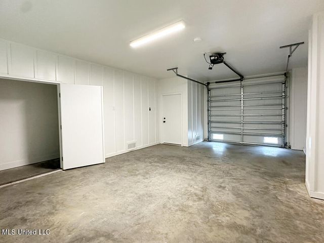 10152 Seymour Avenue, A, D'iberville, MS 39540