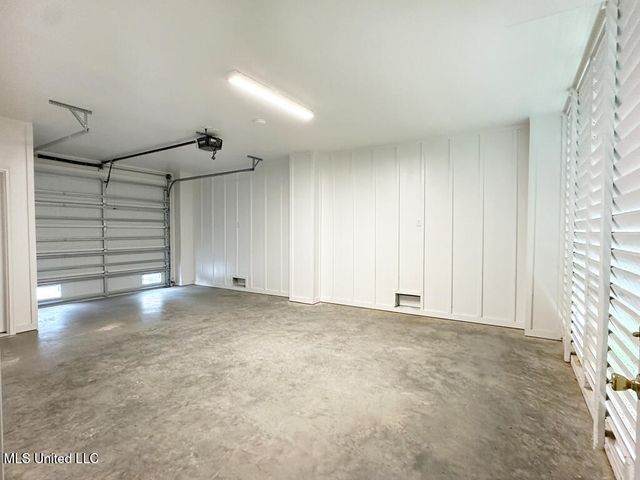 10152 Seymour Avenue, A, D'iberville, MS 39540