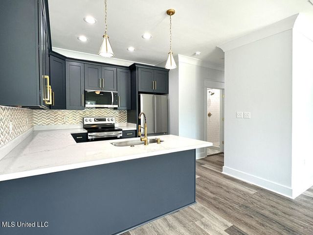 10152 Seymour Avenue, A, D'iberville, MS 39540