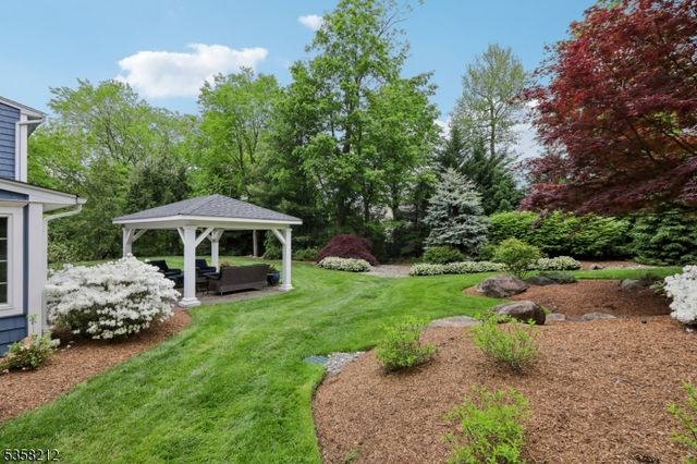99 Algonquin Trl, Oakland Boro, NJ 07436