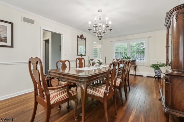 99 Algonquin Trl, Oakland Boro, NJ 07436