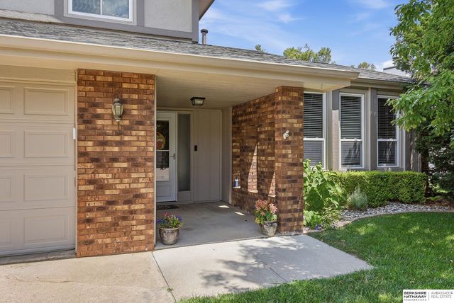 15018 Burt Street, Omaha, NE 68154