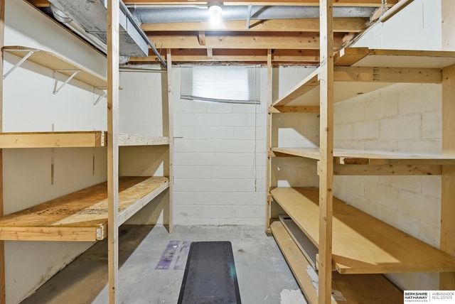15018 Burt Street, Omaha, NE 68154