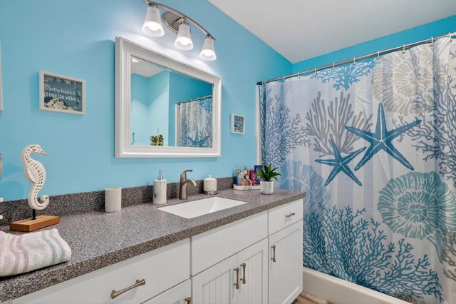 8388 SE Croft Circle P-9, Hobe Sound, FL 33455