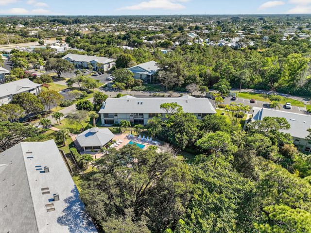 8388 SE Croft Circle P-9, Hobe Sound, FL 33455