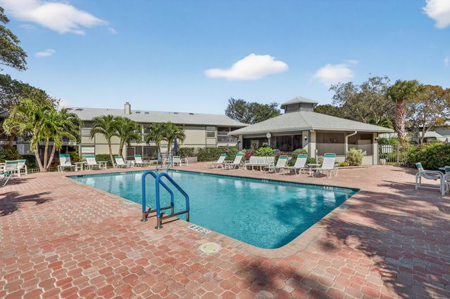 8388 SE Croft Circle P-9, Hobe Sound, FL 33455