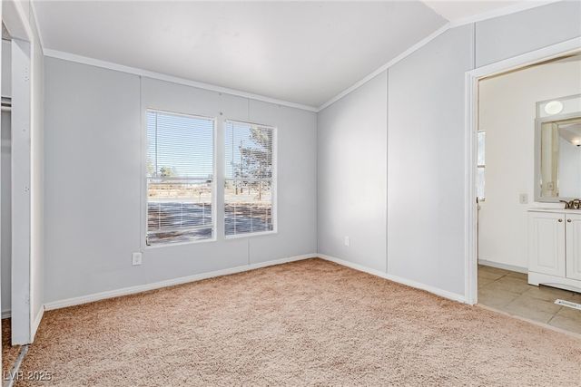 6920 Oakridge Avenue, Pahrump, NV 89048