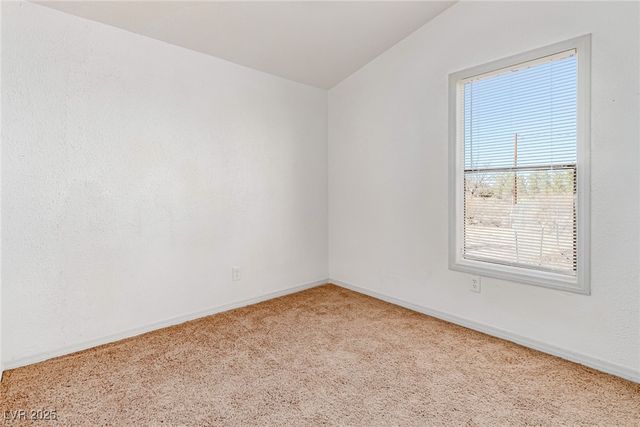 6920 Oakridge Avenue, Pahrump, NV 89048