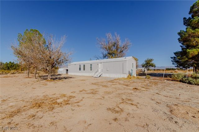 6920 Oakridge Avenue, Pahrump, NV 89048