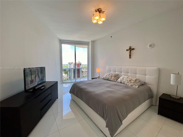 15811 Collins Ave 1605, Sunny Isles Beach, FL 33160