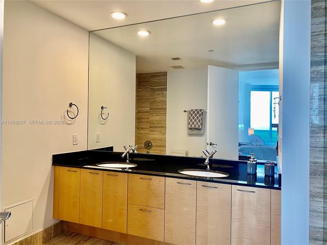 15811 Collins Ave 1605, Sunny Isles Beach, FL 33160