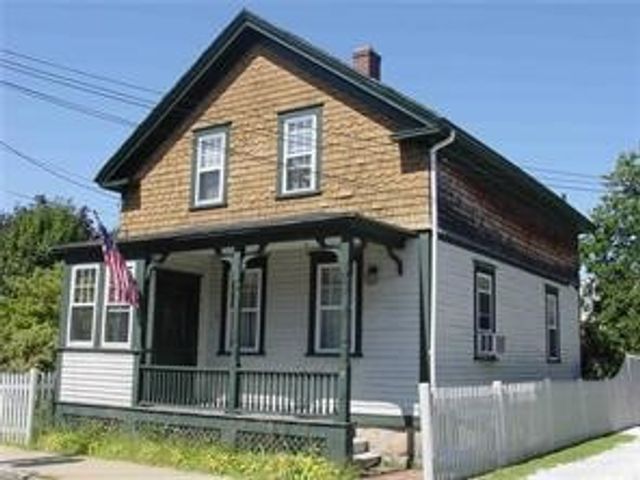 9 Potter Street, Newport, RI 02840