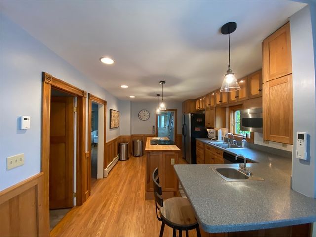 9 Potter Street, Newport, RI 02840