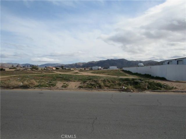 0 Pioneer, Apple Valley, CA 92307