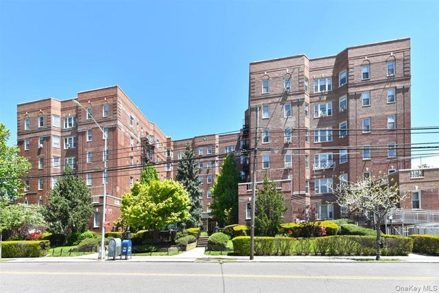 84-49 168th Street 1F, Jamaica Hills, NY 11432