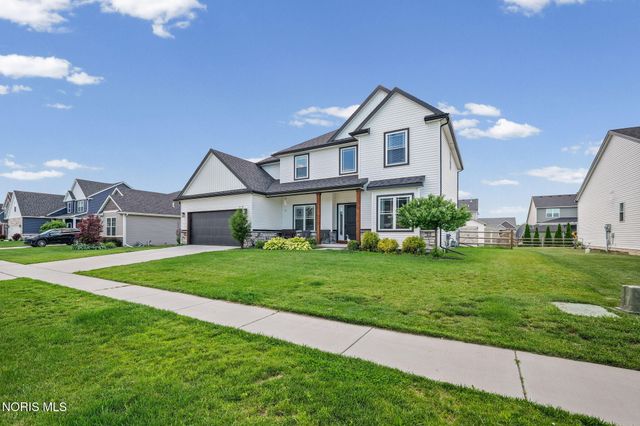 176 Avilyn Lane, Oregon, OH 43616