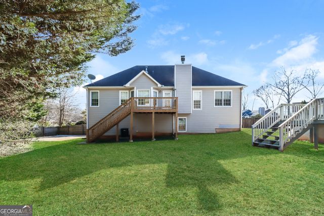 18 Johnstons Place, Dallas, GA 30132