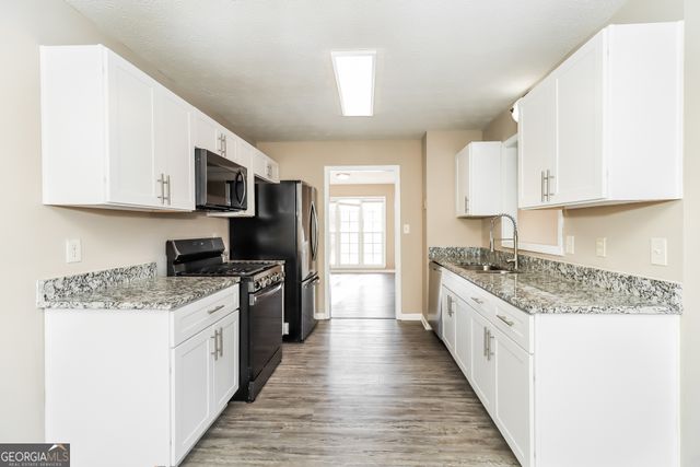 18 Johnstons Place, Dallas, GA 30132