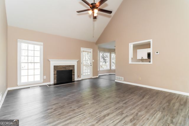 18 Johnstons Place, Dallas, GA 30132