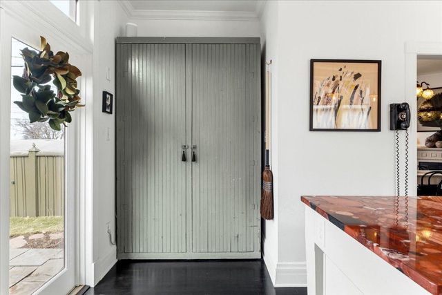 283 Avon Street N, Saint Paul, MN 55104