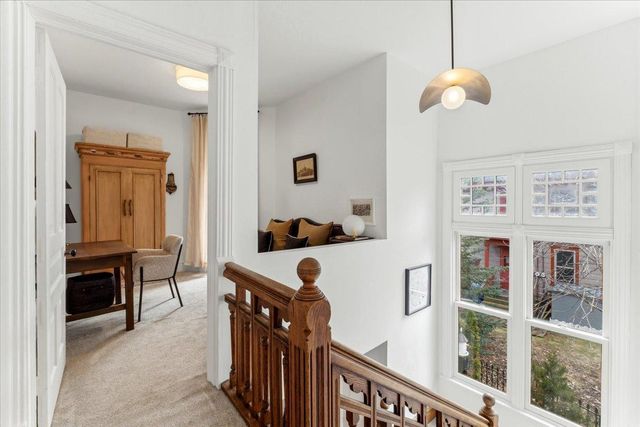 283 Avon Street N, Saint Paul, MN 55104