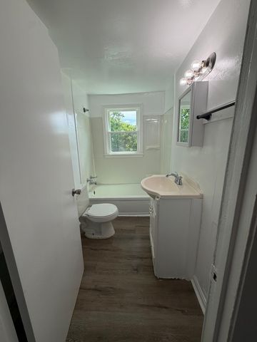 2229 Maplecrest Dr, Nashville, TN 37214