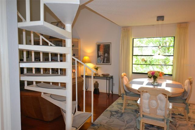 112 LINDSAY LANE, Oldsmar, FL 34677