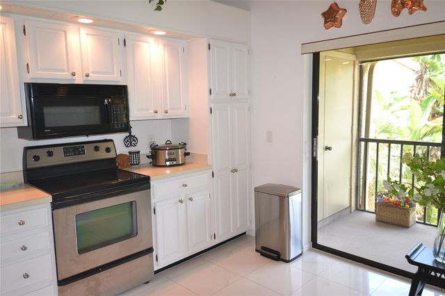 112 LINDSAY LANE, Oldsmar, FL 34677