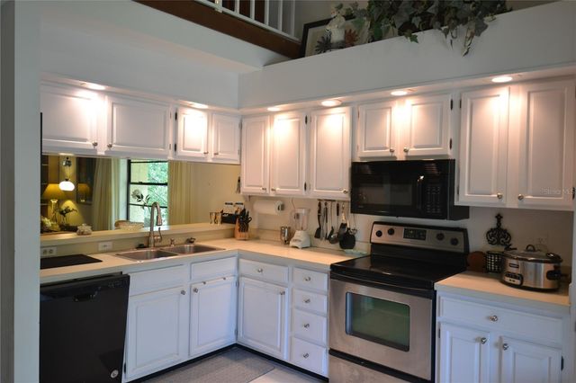 112 LINDSAY LANE, Oldsmar, FL 34677