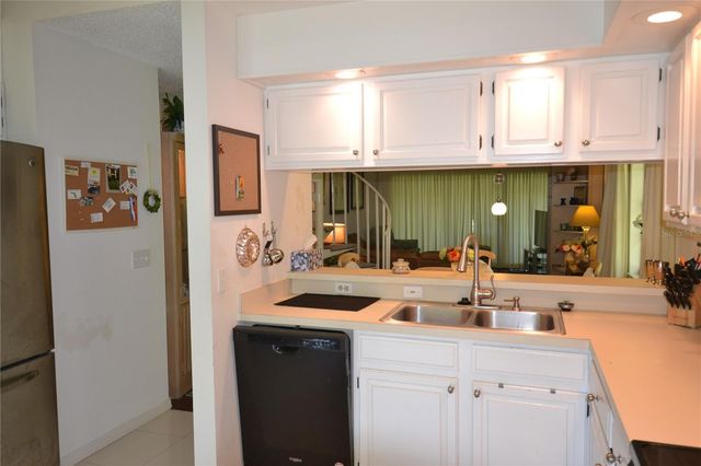 112 LINDSAY LANE, Oldsmar, FL 34677
