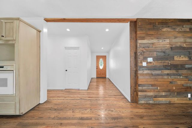 555 Wilder Crest Lane, Brenham, TX 77833